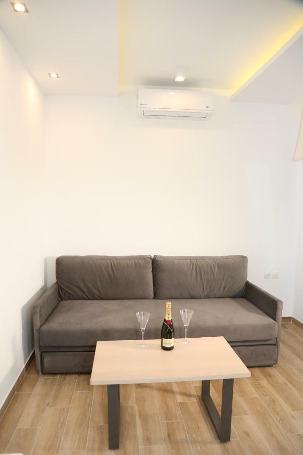 Ofrínion Coral Boutique Apartments מראה חיצוני תמונה