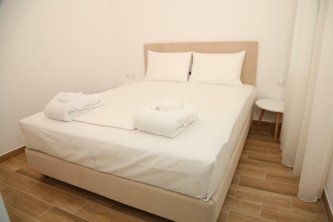 Ofrínion Coral Boutique Apartments מראה חיצוני תמונה